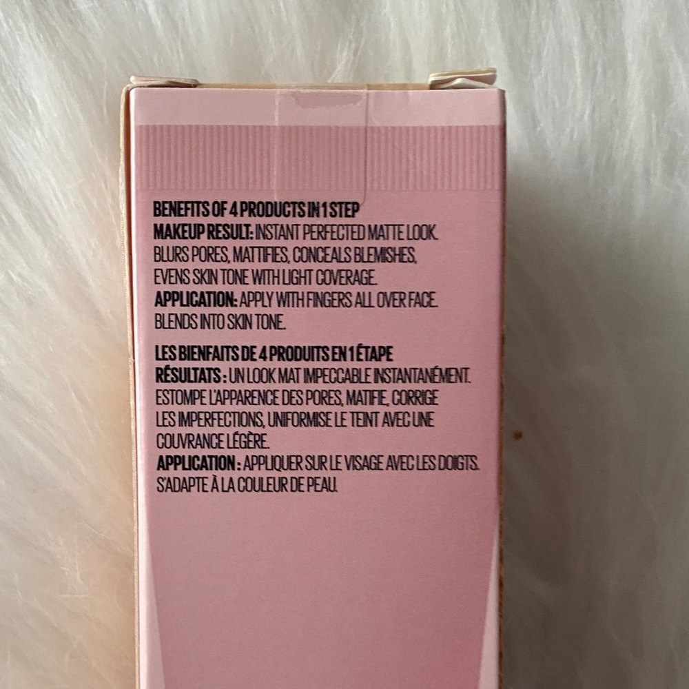 Maybelline Perfector 4-in-1 Whipped Matte Makeup - Light / New in box - Picture 2 of 4
